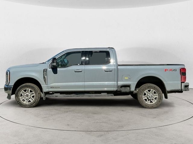 Used 2025 Ford F-350SD Lariat 4D Crew Cab – 1FT8W3BT0SEC42500