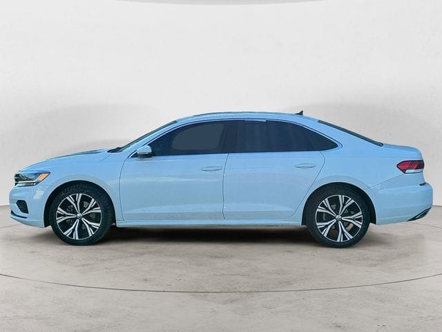 Used 2022 Volkswagen Passat 2.0T SE 4D Sedan – 1VWSA7A31NC006352