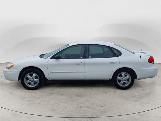 Used 2006 Ford Taurus SE 4D Sedan – 1FAFP53U36A203541