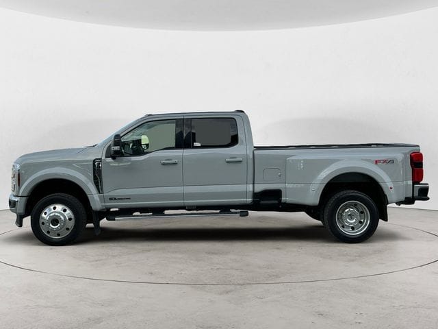 Used 2025 Ford F-450SD Lariat 4D Crew Cab – 1FT8W4DT9SEC52722