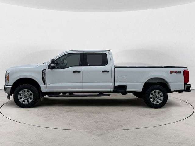 Used 2023 Ford F-350SD XLT 4D Crew Cab – 1FT8W3BN4PEC33694